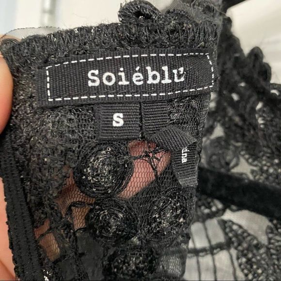 SOIEBLU Lace detail jumpsuit in black small EUC - Picture 4 of 5